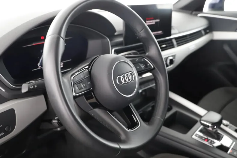 Audi A4 din 2022 cu 72.167 km - oferta AUD239554 - foto 12