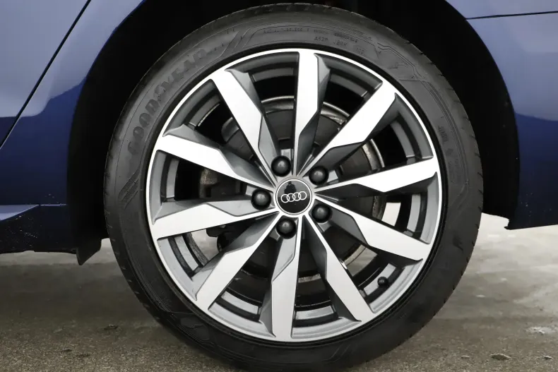 Audi A4 din 2022 cu 72.167 km - oferta AUD239554 - foto 25