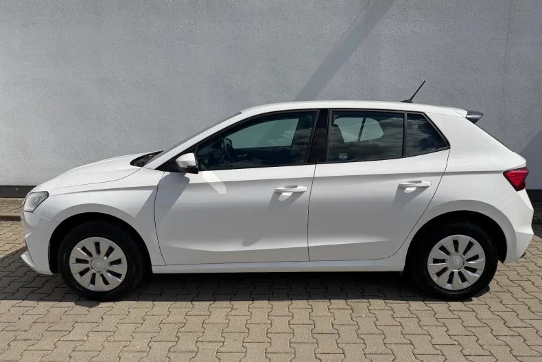 Skoda Fabia din 2023 cu 61.800 km - oferta SKO239560 - foto 3