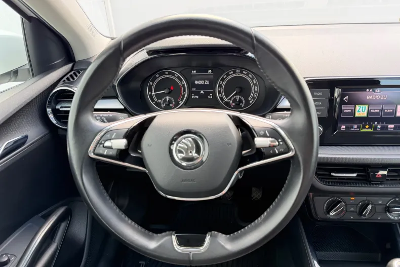 Skoda Fabia din 2023 cu 61.800 km - oferta SKO239560 - foto 9
