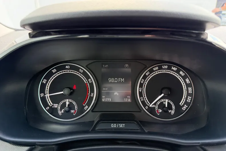 Skoda Fabia din 2023 cu 61.800 km - oferta SKO239560 - foto 10