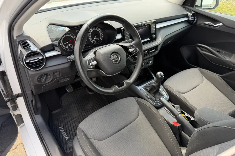 Skoda Fabia din 2023 cu 61.800 km - oferta SKO239560 - foto 17