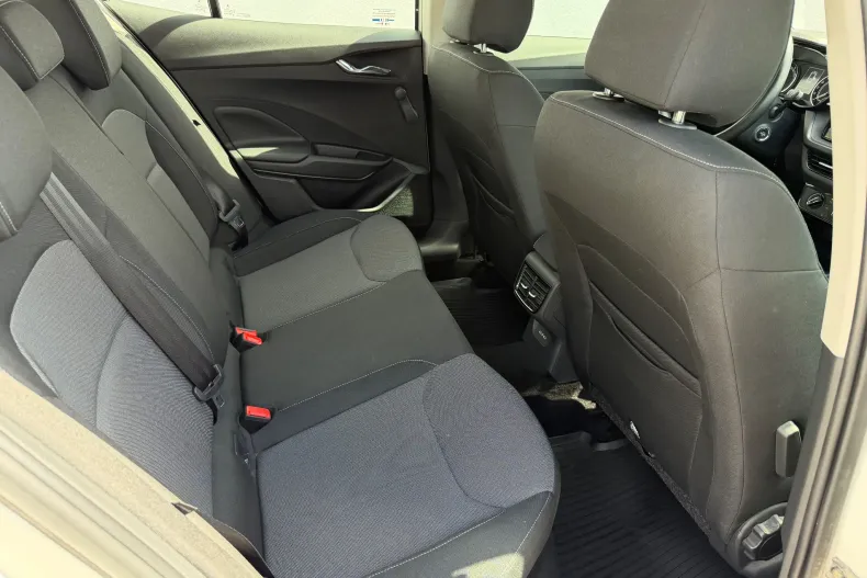 Skoda Fabia din 2023 cu 61.800 km - oferta SKO239560 - foto 18