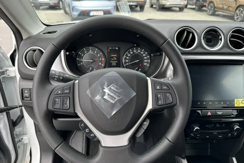 Suzuki Vitara din 2025 cu 7 km - oferta SUZ239567 - foto 10