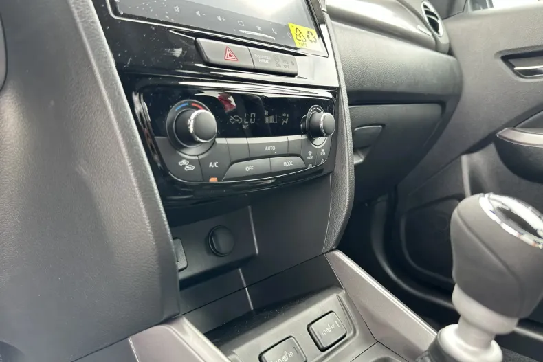 Suzuki Vitara din 2025 cu 7 km - oferta SUZ239567 - foto 12