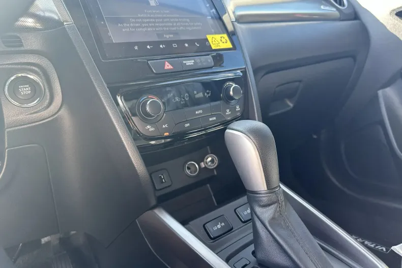 Suzuki Vitara din 2026 cu 5 km - oferta SUZ239568 - foto 12