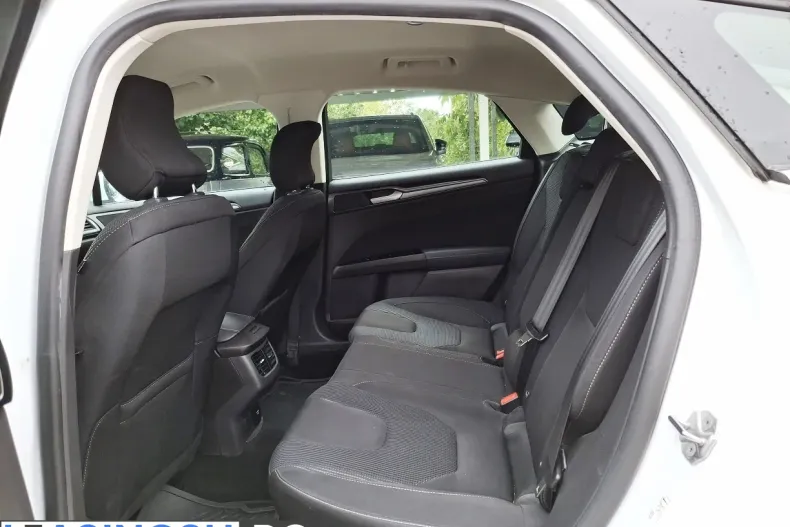 Ford Mondeo din 2021 cu 76.348 km - oferta FOR239569 - foto 9