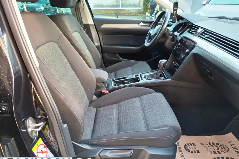 Volkswagen Passat din 2021 cu 75.132 km - oferta VOL239571 - foto 12