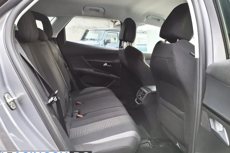 Peugeot 3008 din 2020 cu 118.235 km - oferta PEU239572 - foto 11