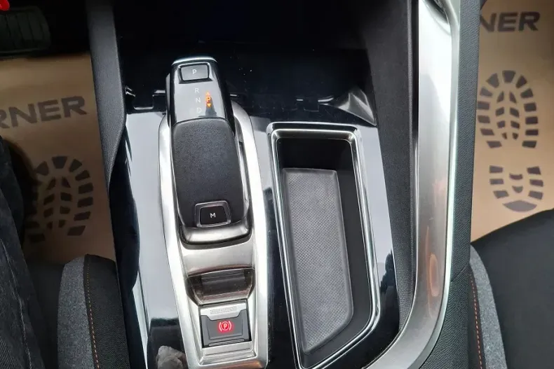 Peugeot 3008 din 2020 cu 118.235 km - oferta PEU239572 - foto 23