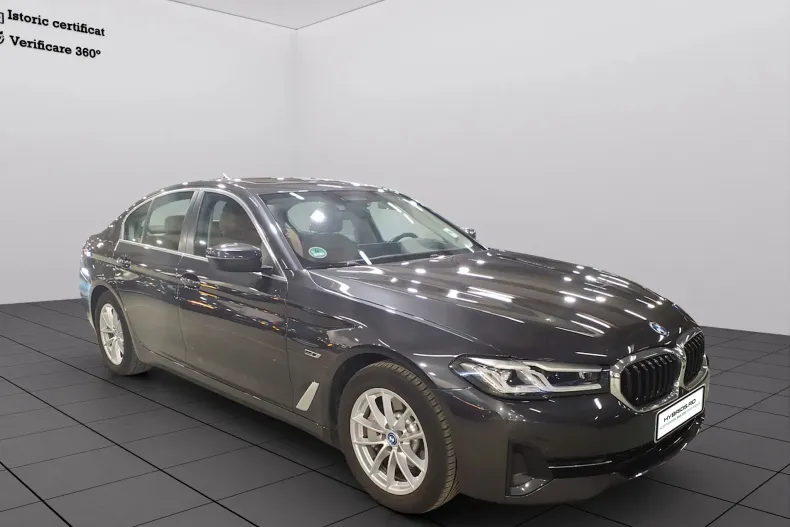 BMW 530e (Seria 5) din 2022 cu 66.566 km - oferta BMW239576 - foto 8