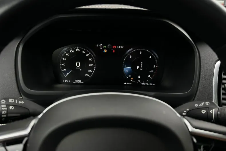 Volvo XC90 din 2022 cu 150.429 km - oferta VOL239581 - foto 21