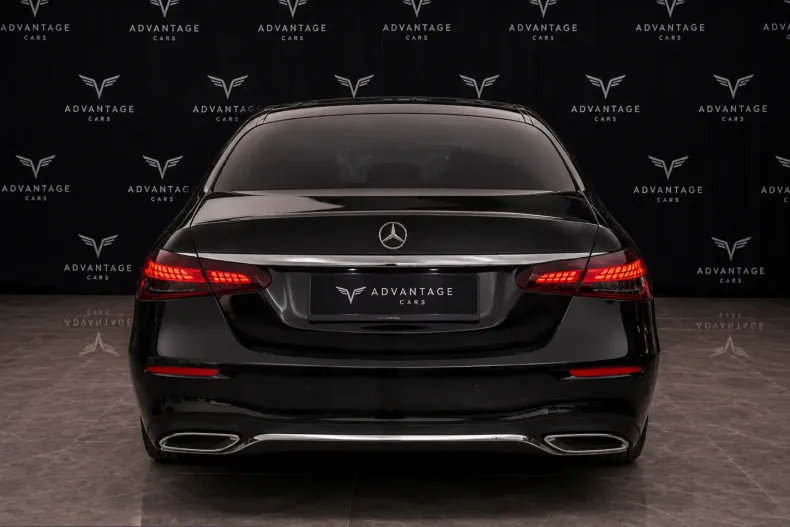 Mercedes-Benz E 450 (Clasa E) din 2023 cu 80.000 km - oferta MER239587 - foto 4