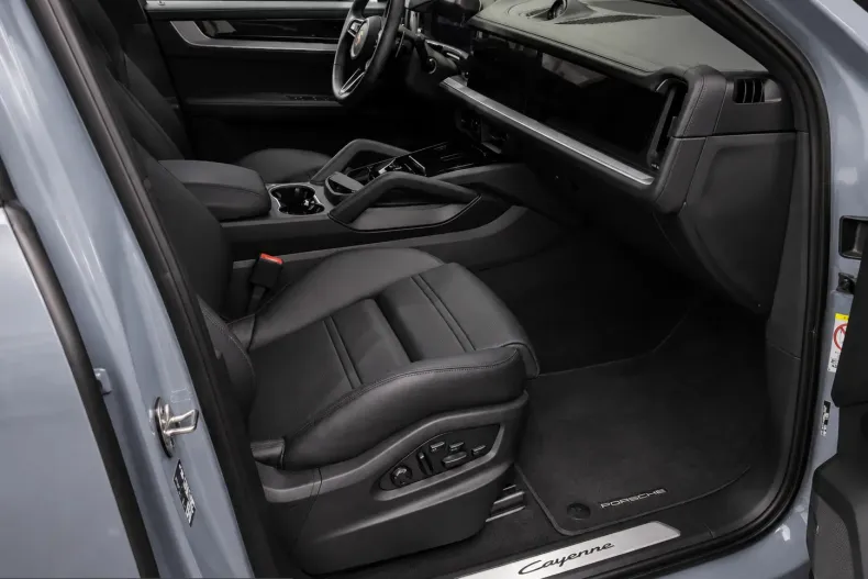 Porsche Cayenne din 2024 cu 14.000 km - oferta POR239588 - foto 6