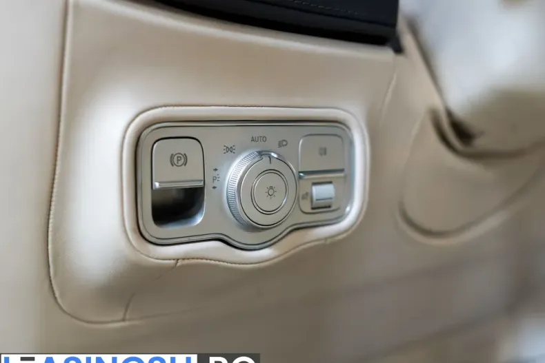 Mercedes-Benz G 63 AMG (Clasa G) din 2024 cu 52.467 km - oferta MER239599 - foto 9