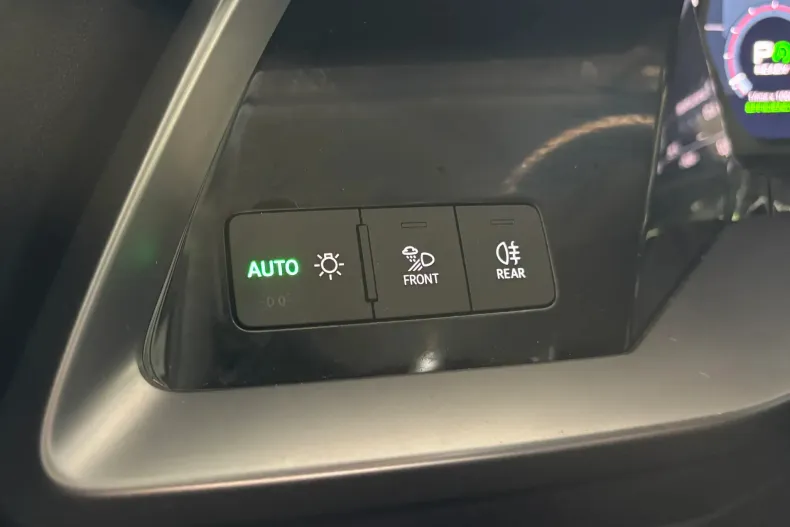 Audi A3 din 2023 cu 172.900 km - oferta AUD239604 - foto 31