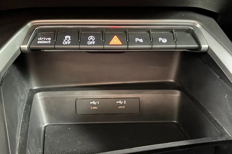 Audi A3 din 2023 cu 172.900 km - oferta AUD239604 - foto 33