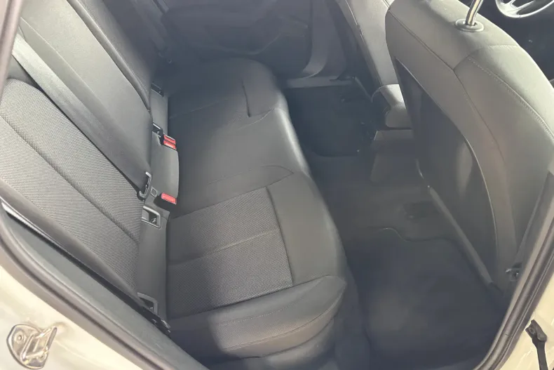 Audi A3 din 2023 cu 172.900 km - oferta AUD239604 - foto 36