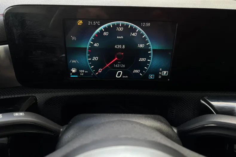 Mercedes-Benz CLA 200 (Clasa CLA) din 2021 cu 163.000 km - oferta MER239605 - foto 18