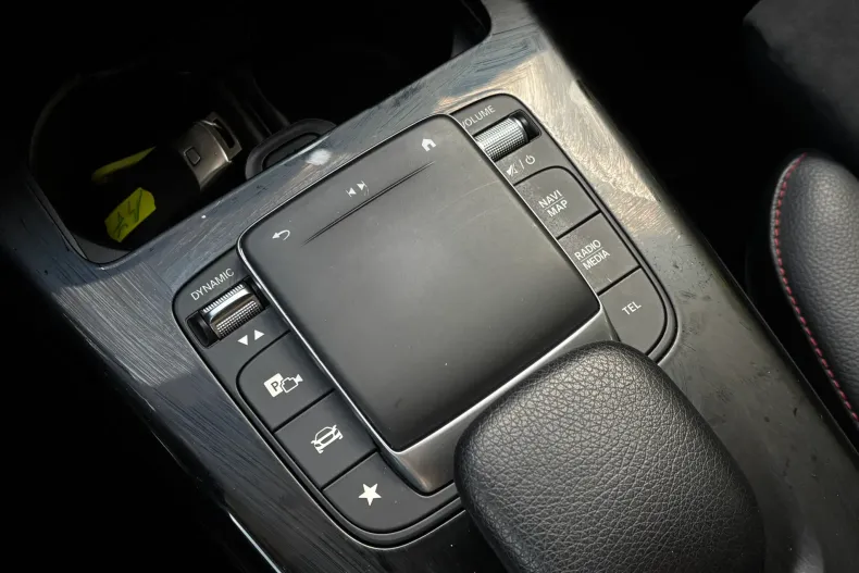 Mercedes-Benz CLA 200 (Clasa CLA) din 2021 cu 163.000 km - oferta MER239605 - foto 31