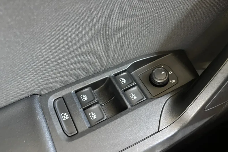 Seat Leon din 2021 cu 99.600 km - oferta SEA239607 - foto 14