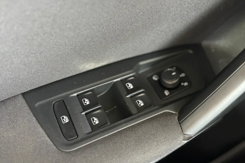 Volkswagen Tiguan din 2020 cu 155.000 km - oferta VOL239608 - foto 28