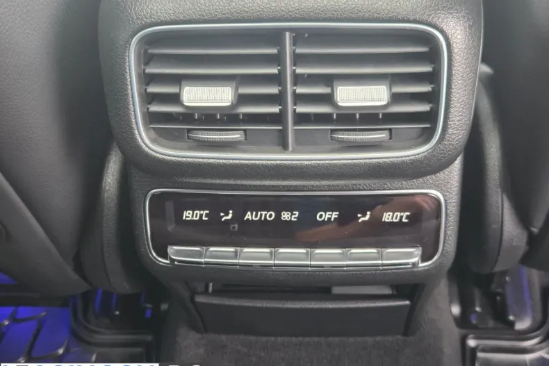 Mercedes-Benz GLE 350 (Clasa GLE) din 2021 cu 97.650 km - oferta MER239631 - foto 25