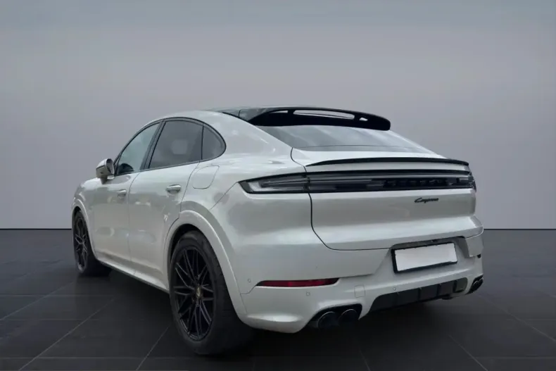 Porsche Cayenne din 2024 cu 62.000 km - oferta POR239632 - foto 3