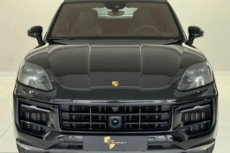 Porsche Cayenne din 2024 cu 115.000 km - oferta POR239633 - foto 2