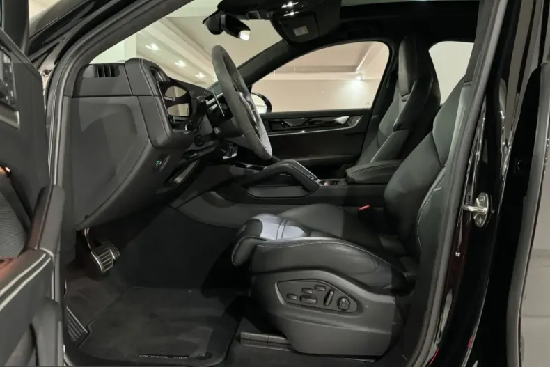 Porsche Cayenne din 2024 cu 115.000 km - oferta POR239633 - foto 9