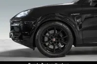 Porsche Cayenne din 2025 cu 10.294 km - oferta POR239635 - foto 12