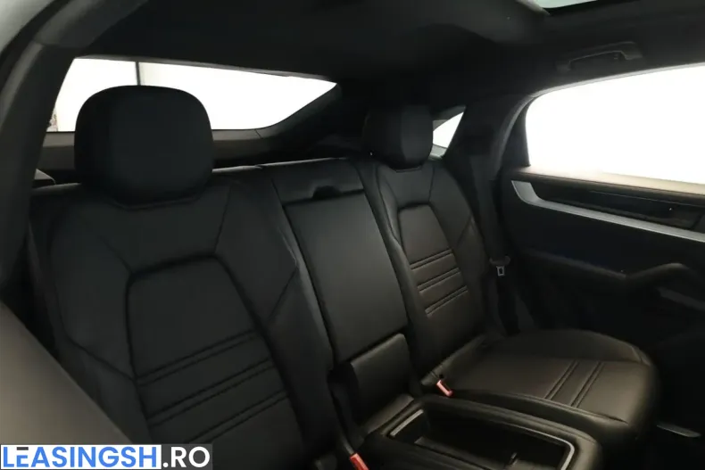 Porsche Cayenne din 2024 cu 36.600 km - oferta POR239636 - foto 16