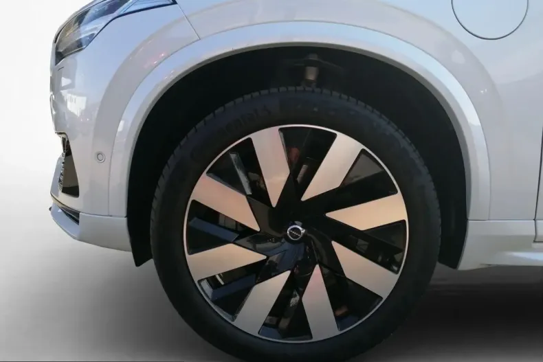 Volvo XC90 din 2024 cu 25.450 km - oferta VOL239643 - foto 10