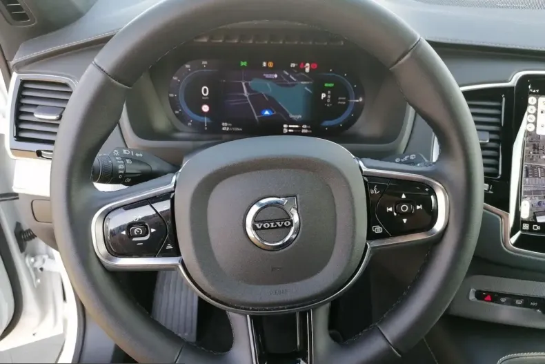 Volvo XC90 din 2024 cu 25.450 km - oferta VOL239643 - foto 14