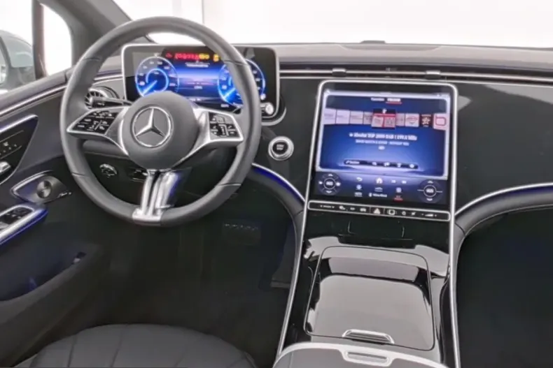 Mercedes-Benz EQE (Clasa E) din 2025 cu 13.690 km - oferta MER239649 - foto 7