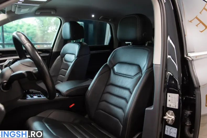 Volkswagen Touareg din 2023 cu 55.000 km - oferta VOL239652 - foto 15