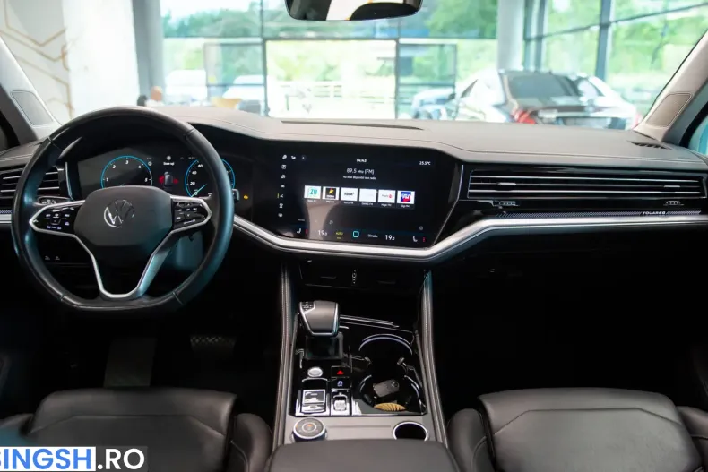 Volkswagen Touareg din 2023 cu 55.000 km - oferta VOL239652 - foto 18