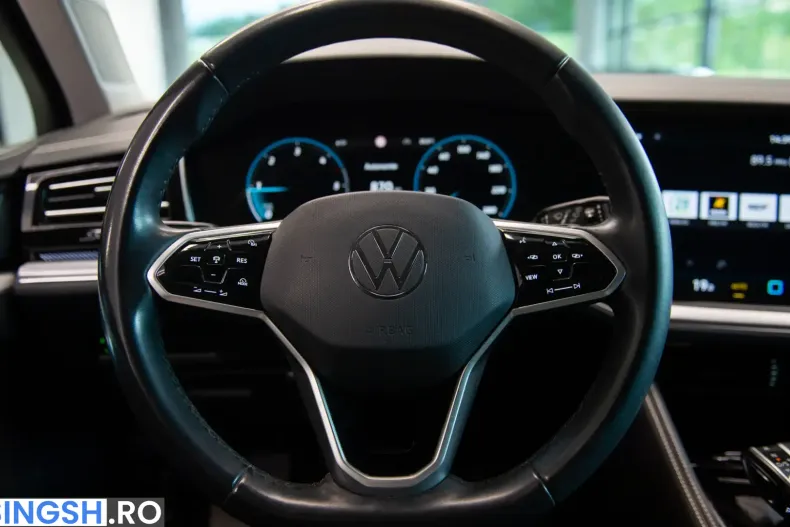 Volkswagen Touareg din 2023 cu 55.000 km - oferta VOL239652 - foto 19