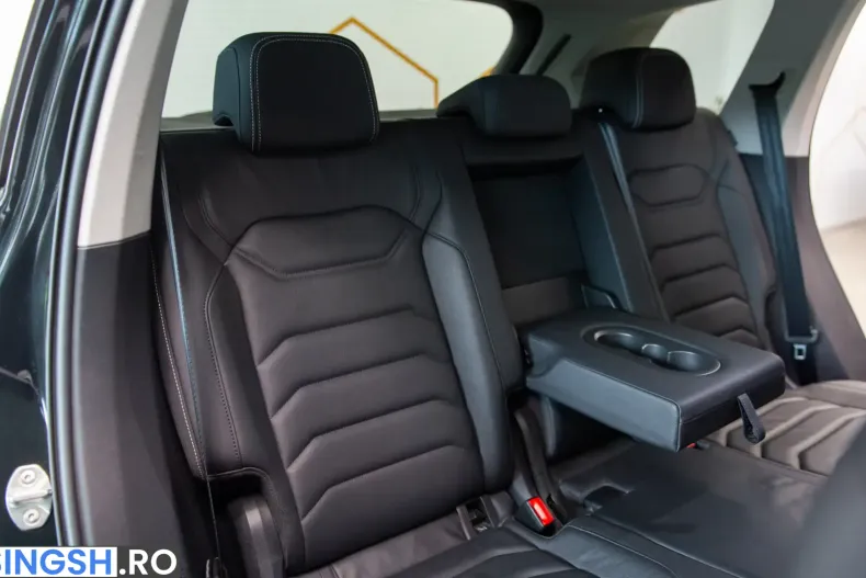Volkswagen Touareg din 2023 cu 55.000 km - oferta VOL239652 - foto 33