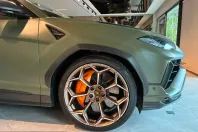 Lamborghini Urus din 2024 cu 4.100 km - oferta LAM239665 - foto 6