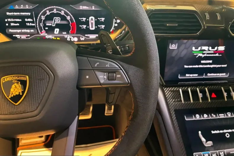 Lamborghini Urus din 2024 cu 4.100 km - oferta LAM239665 - foto 8