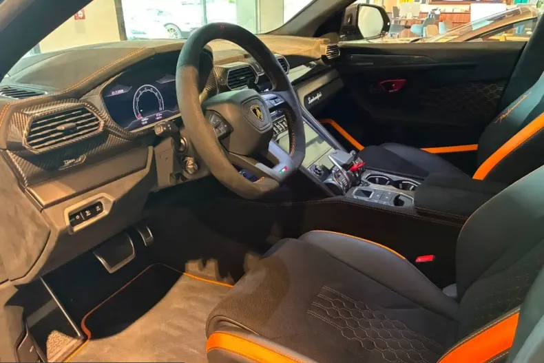 Lamborghini Urus din 2024 cu 4.100 km - oferta LAM239665 - foto 9