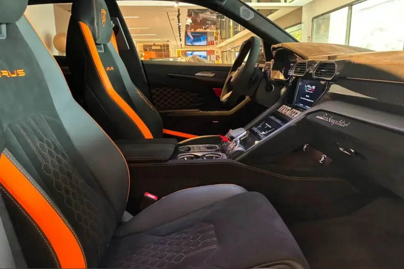 Lamborghini Urus din 2024 cu 4.100 km - oferta LAM239665 - foto 14