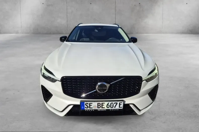 Volvo XC60 din 2025 cu 14.500 km - oferta VOL239668 - foto 1