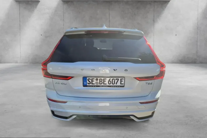 Volvo XC60 din 2025 cu 14.500 km - oferta VOL239668 - foto 4