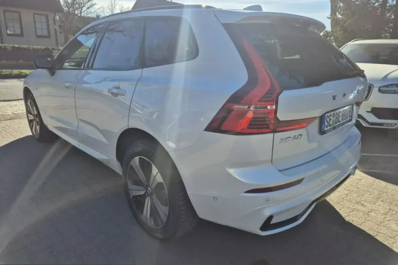 Volvo XC60 din 2025 cu 14.500 km - oferta VOL239668 - foto 5