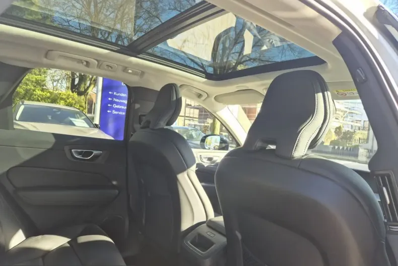 Volvo XC60 din 2025 cu 14.500 km - oferta VOL239668 - foto 12