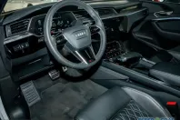 Audi Q8 e-tron din 2023 cu 58.313 km - oferta AUD239674 - foto 3