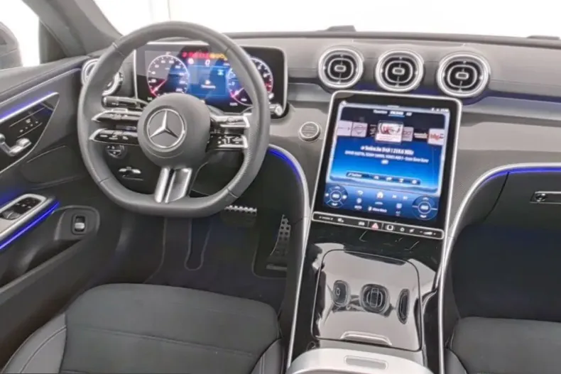 Mercedes-Benz CLE 200 (Clasa CLE) din 2025 cu 8.446 km - oferta MER239680 - foto 6
