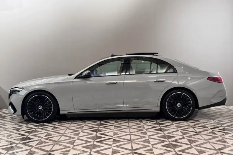 Mercedes-Benz E 450 (Clasa E) din 2025 cu 9.614 km - oferta MER239681 - foto 4